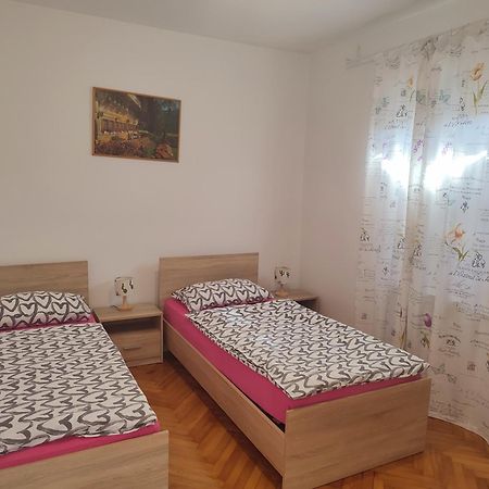 Apartments Sandra Poreč Pokoj fotografie